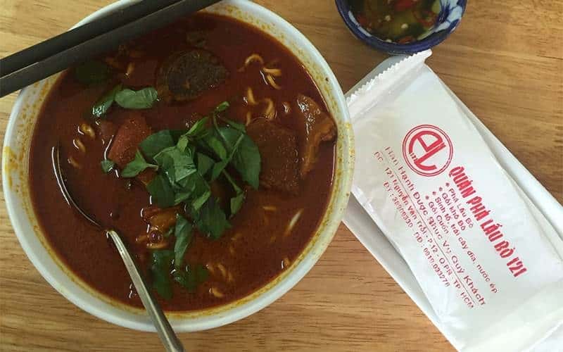 Phá Lấu Bò 121 - Quán phá lấu hấp dẫn nhất với giới trẻ tại Sài Gòn
