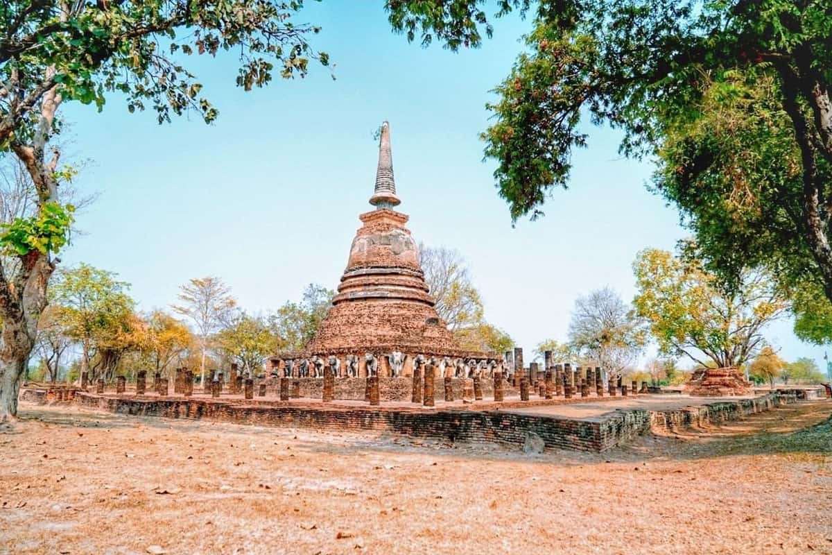  Wat Chang Lom