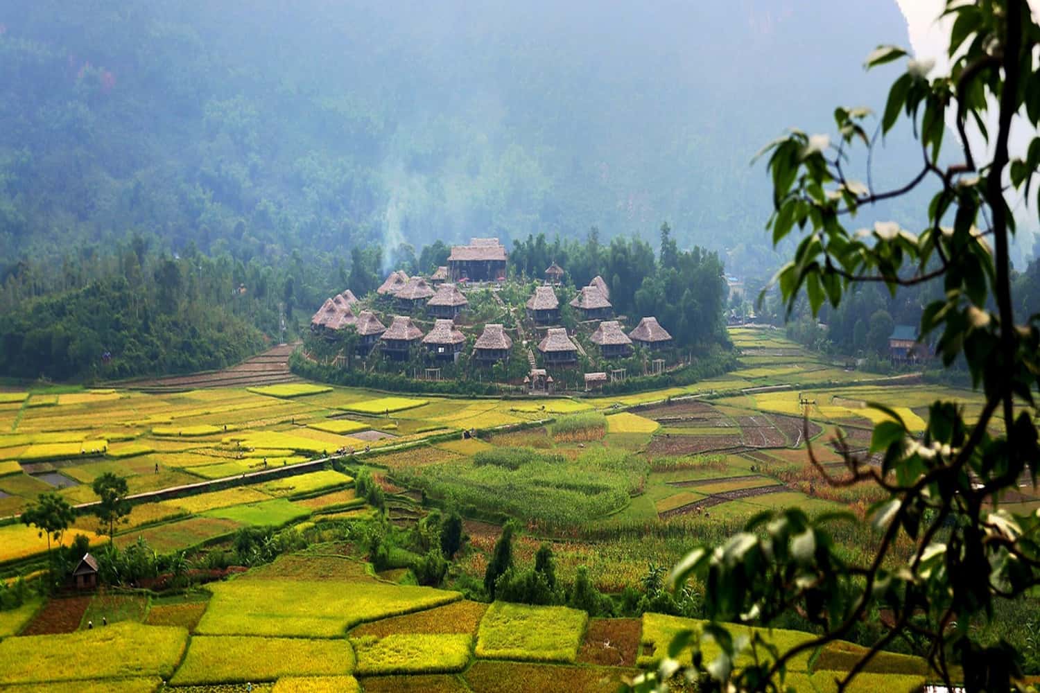 Bản Lác có tuổi đời hơn 700 năm tuổi