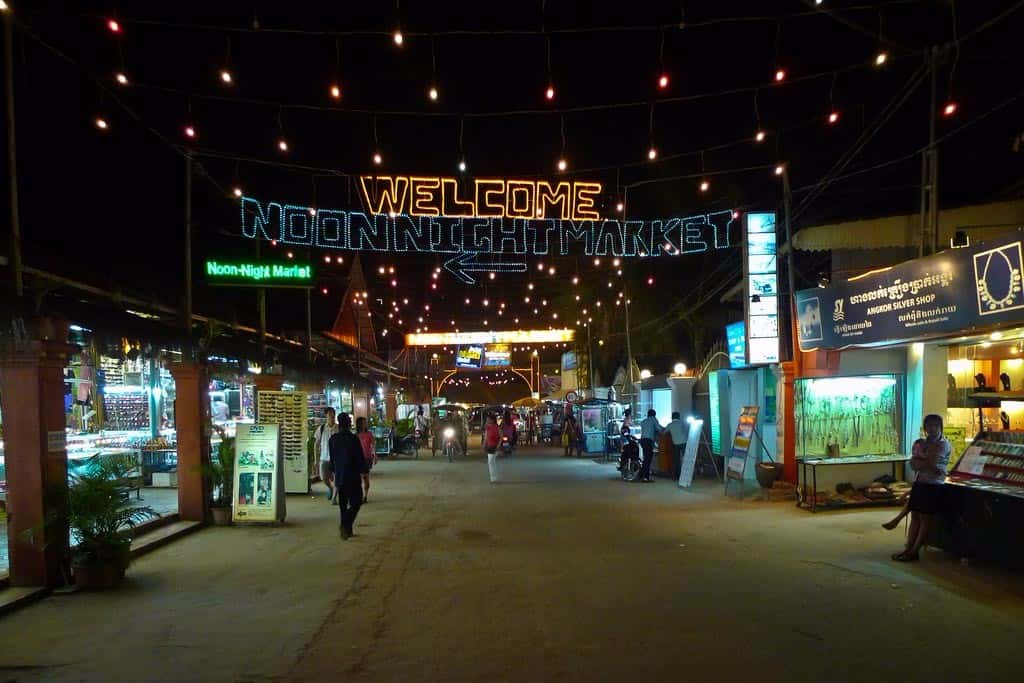 Noon Night Market