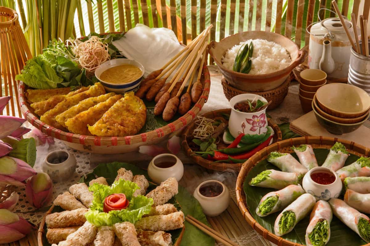 Ẩm thực tại bán đảo Sơn Trà