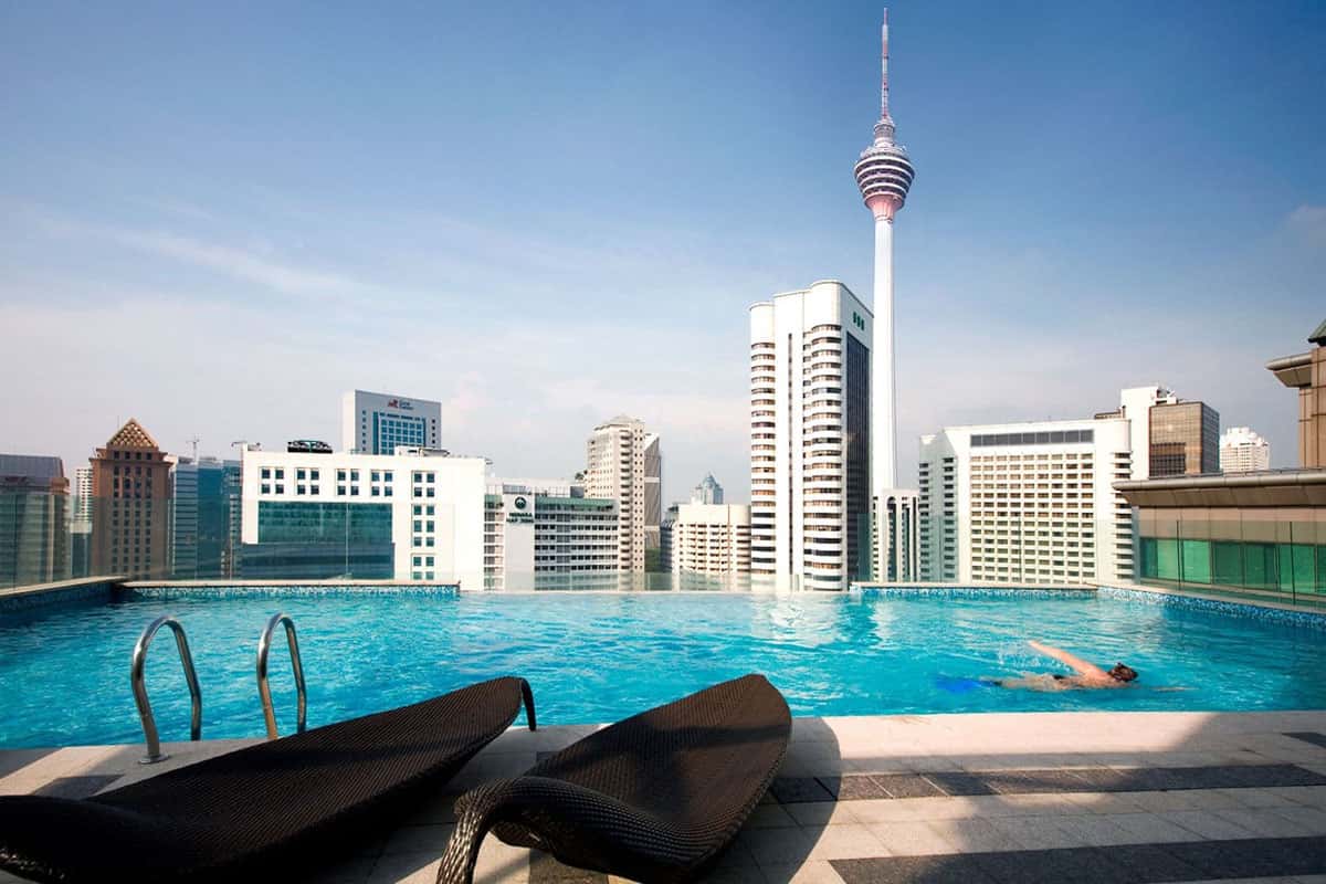  Bể bơi Capri của khách sạn Fraser Kuala Lumpur
