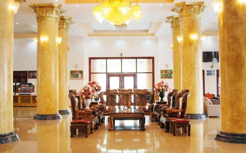 Nội thất trang trí ở khách sạn này rất sang trọng