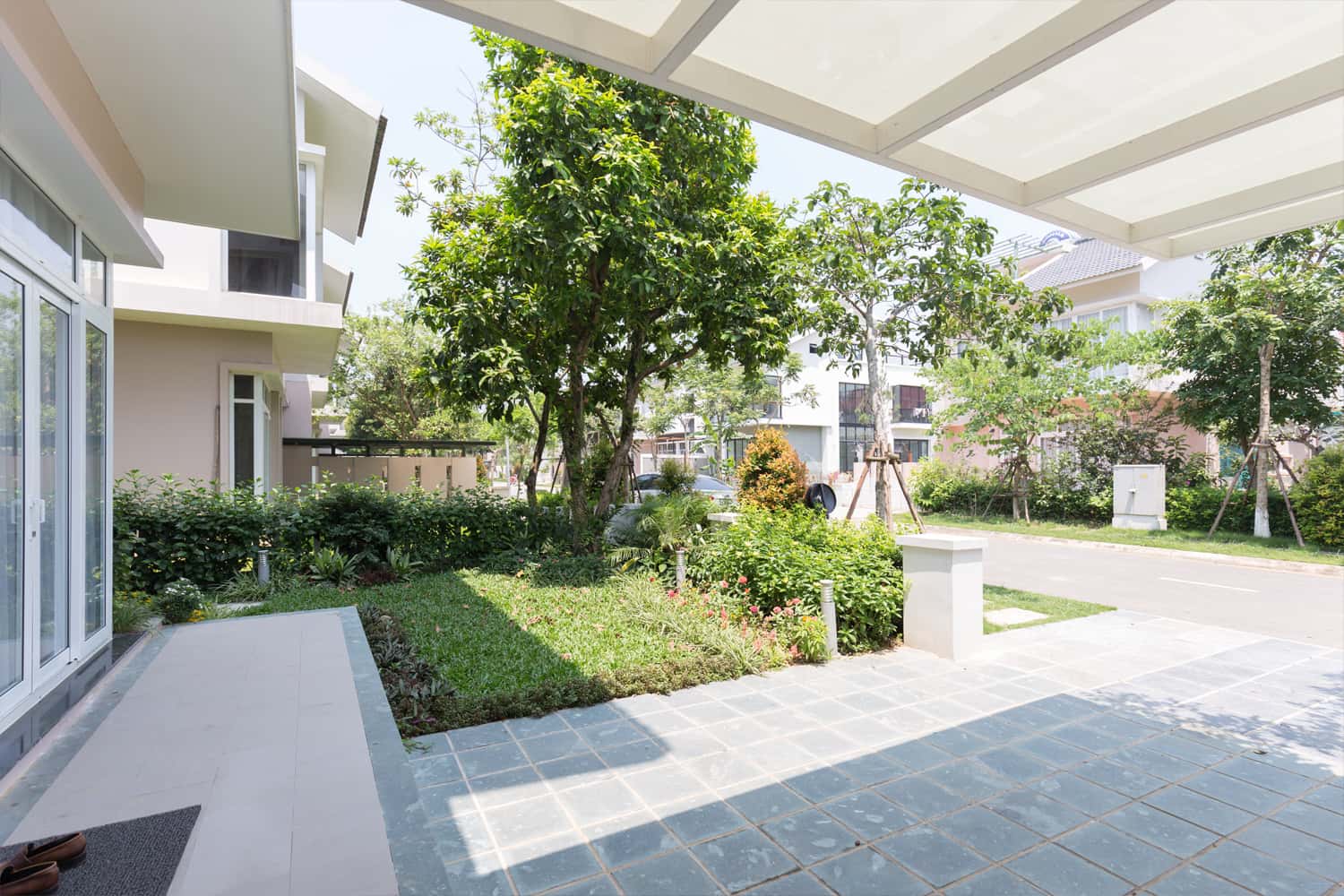 Khuôn viên sân vườn tại Deluxe Garden