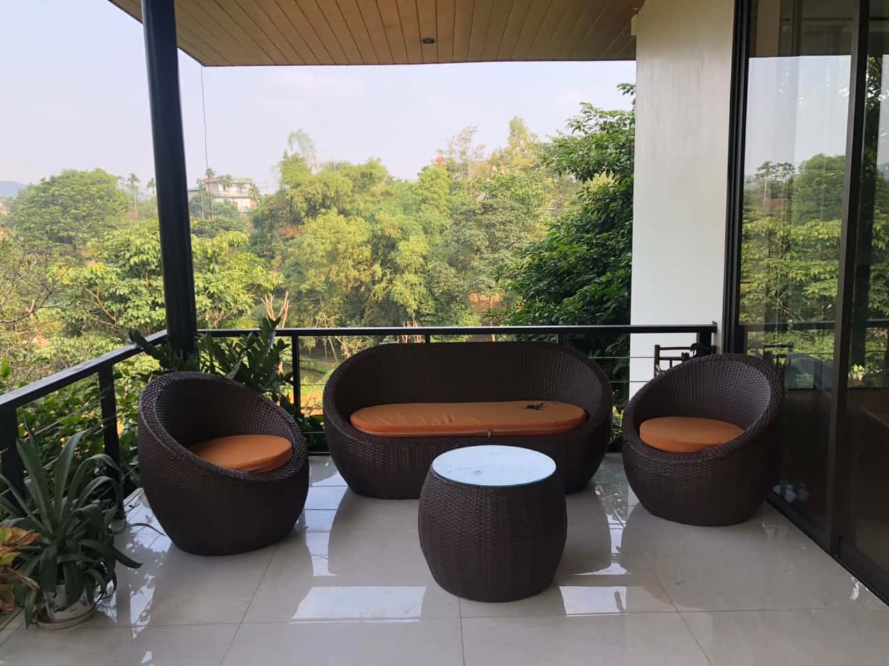 “Phòng chờ” bên ngoài phòng khách tầng 2