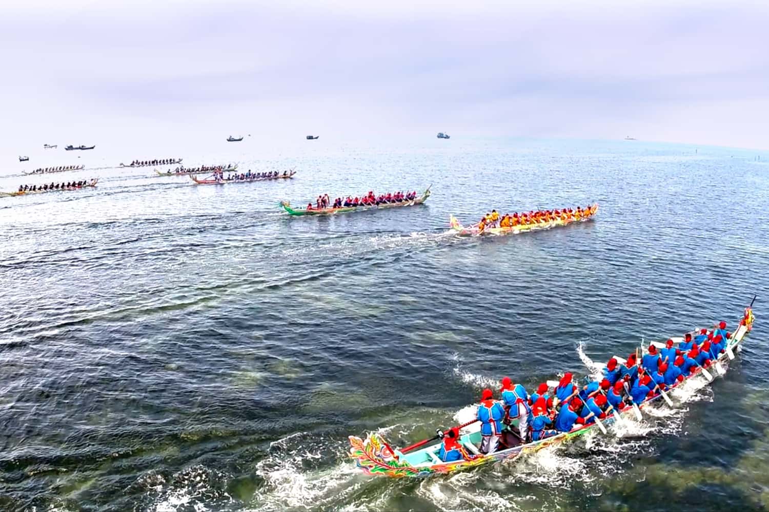 Lễ hội đua thuyền rồng