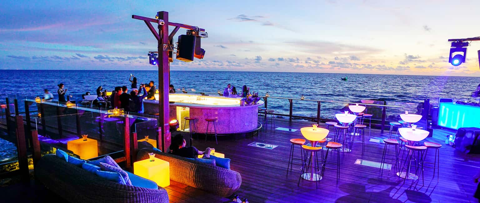 Top 8 quán bar Phú Quốc cực “xịn sò” không đến tiếc hùi hụi