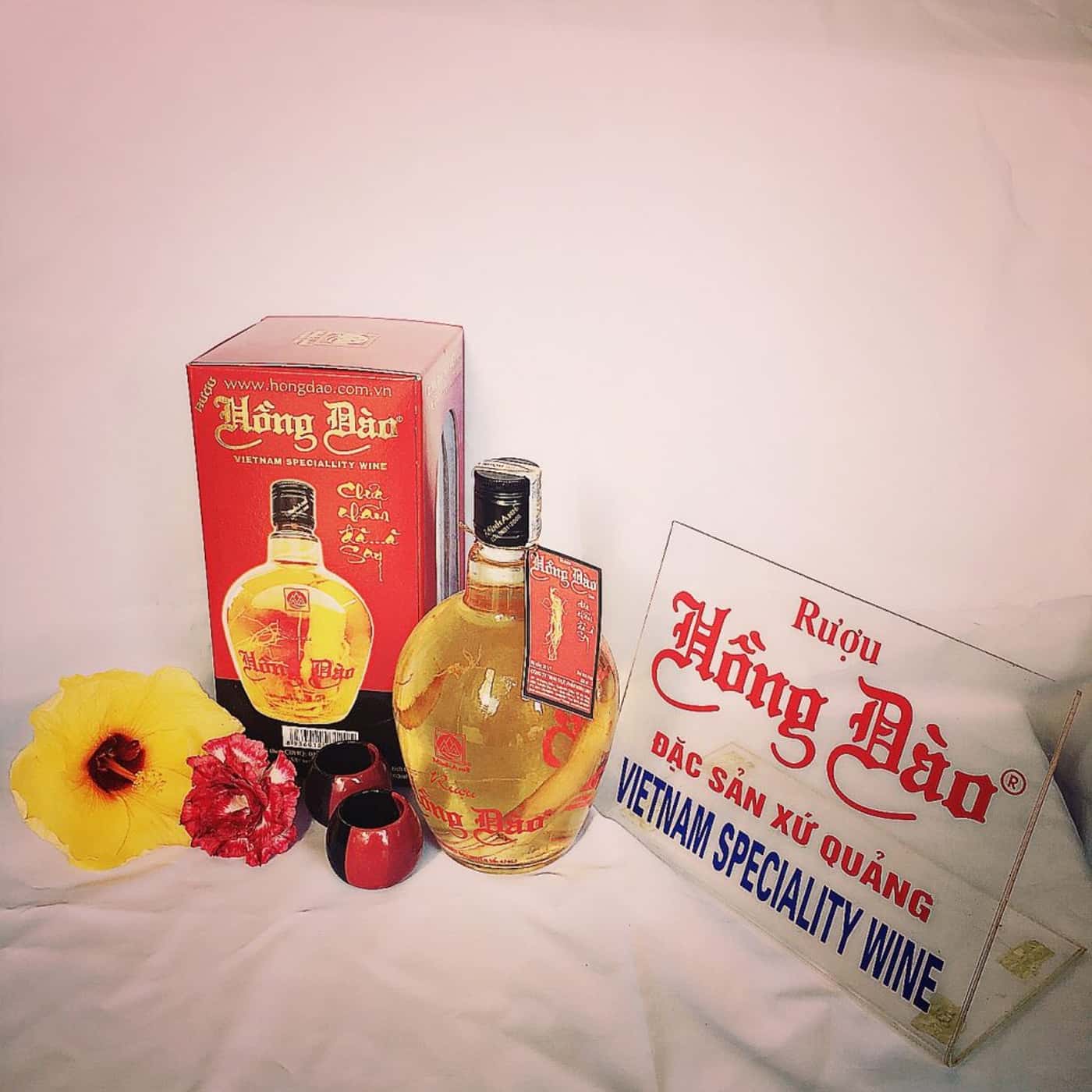 Rượu hồng đào