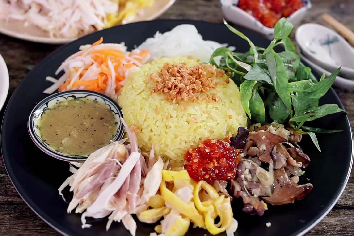 Cơm gà Hội An cầu kỳ từ khâu chọn nguyên liệu, chế biến cho đến thưởng thức