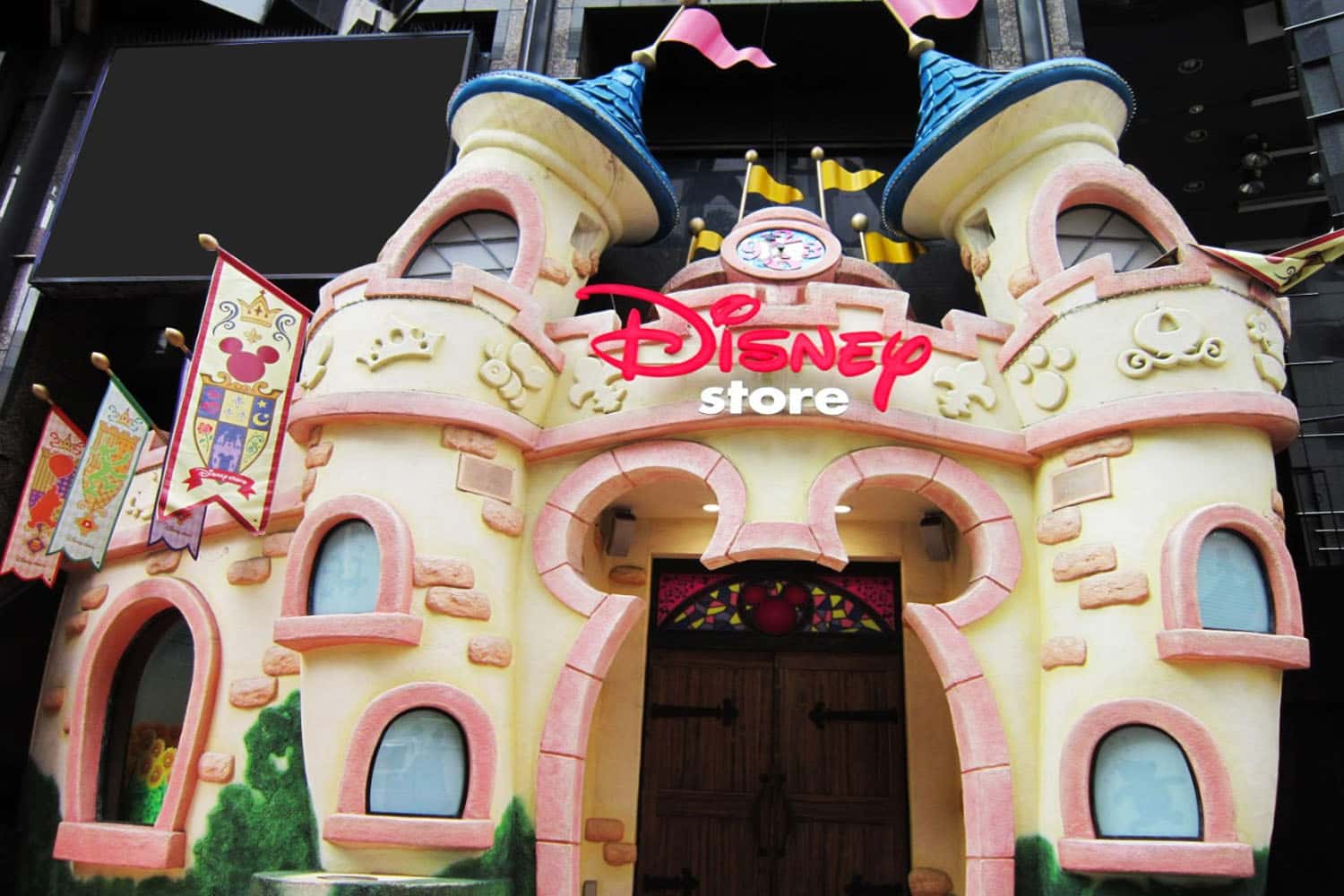 Sản phẩm Disney tại Disney Store