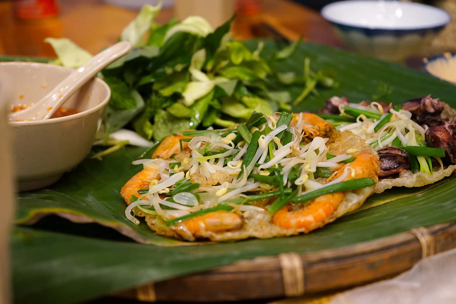 Bánh xèo tôm nhảy