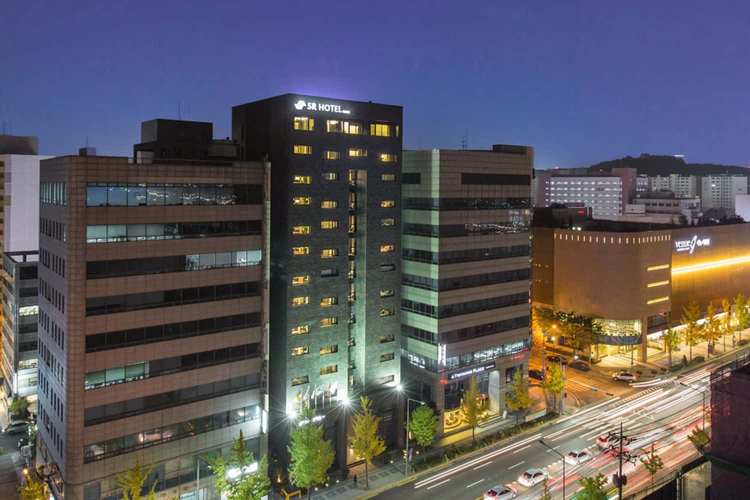 SR Hotel