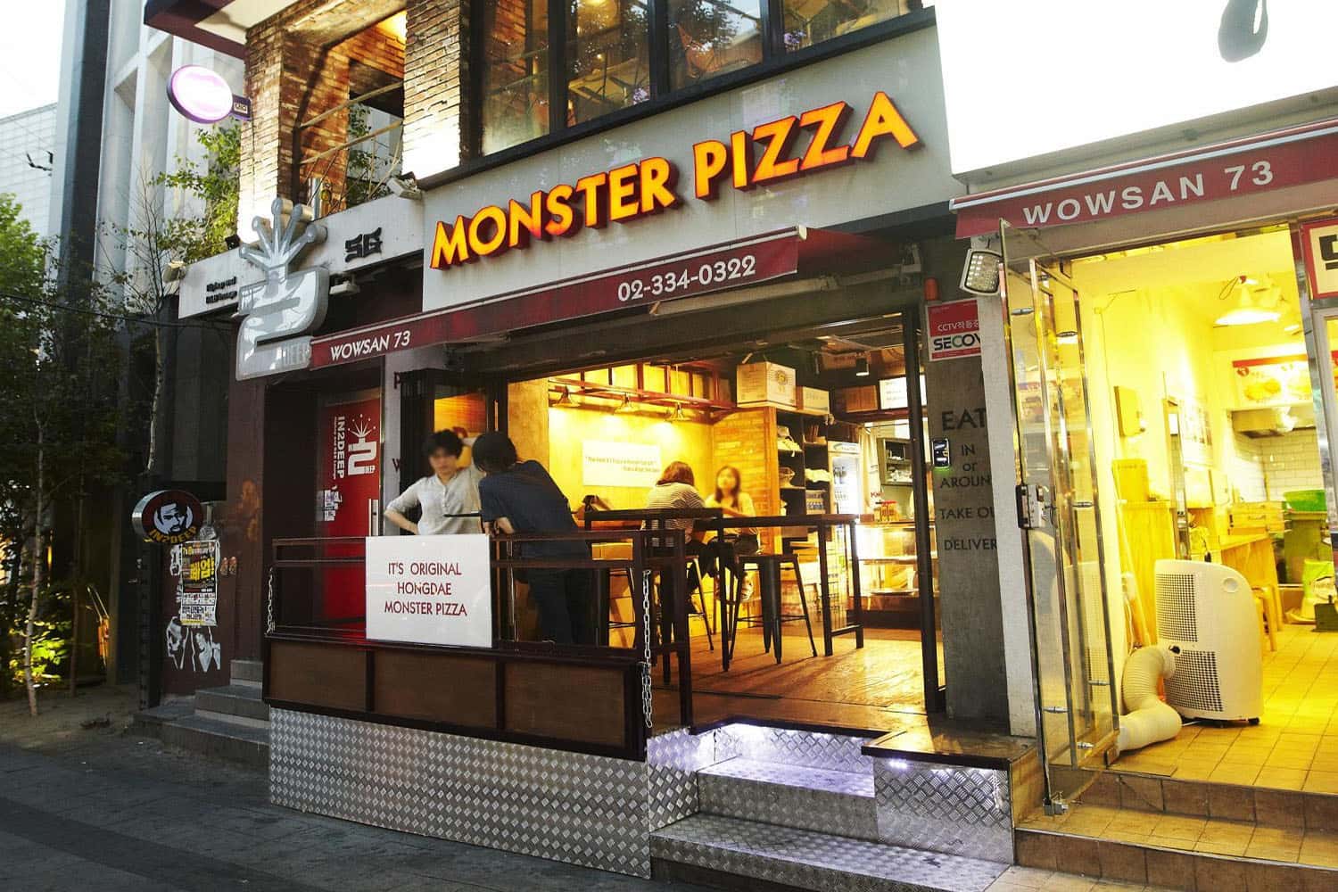 Quán Monster Pizza