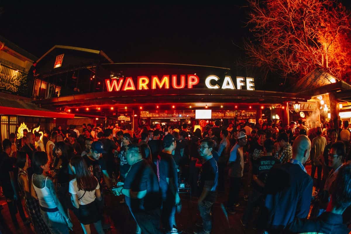 Warm Up Cafe