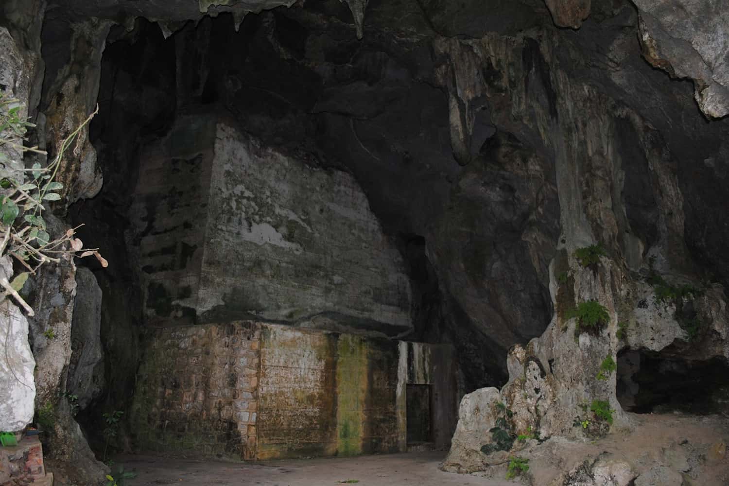 Hang Quân Y