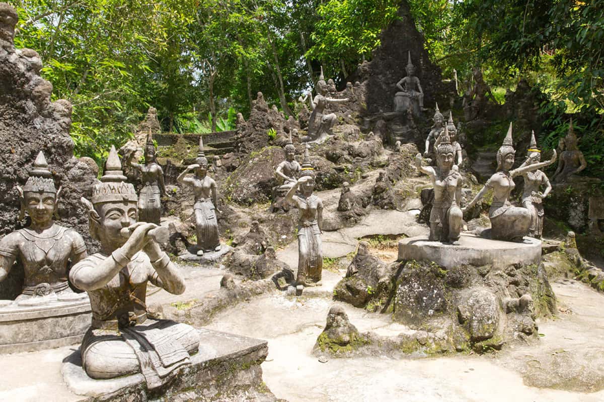 Secret Buddha Garden ( Khu vườn Phật Bí Ẩn)