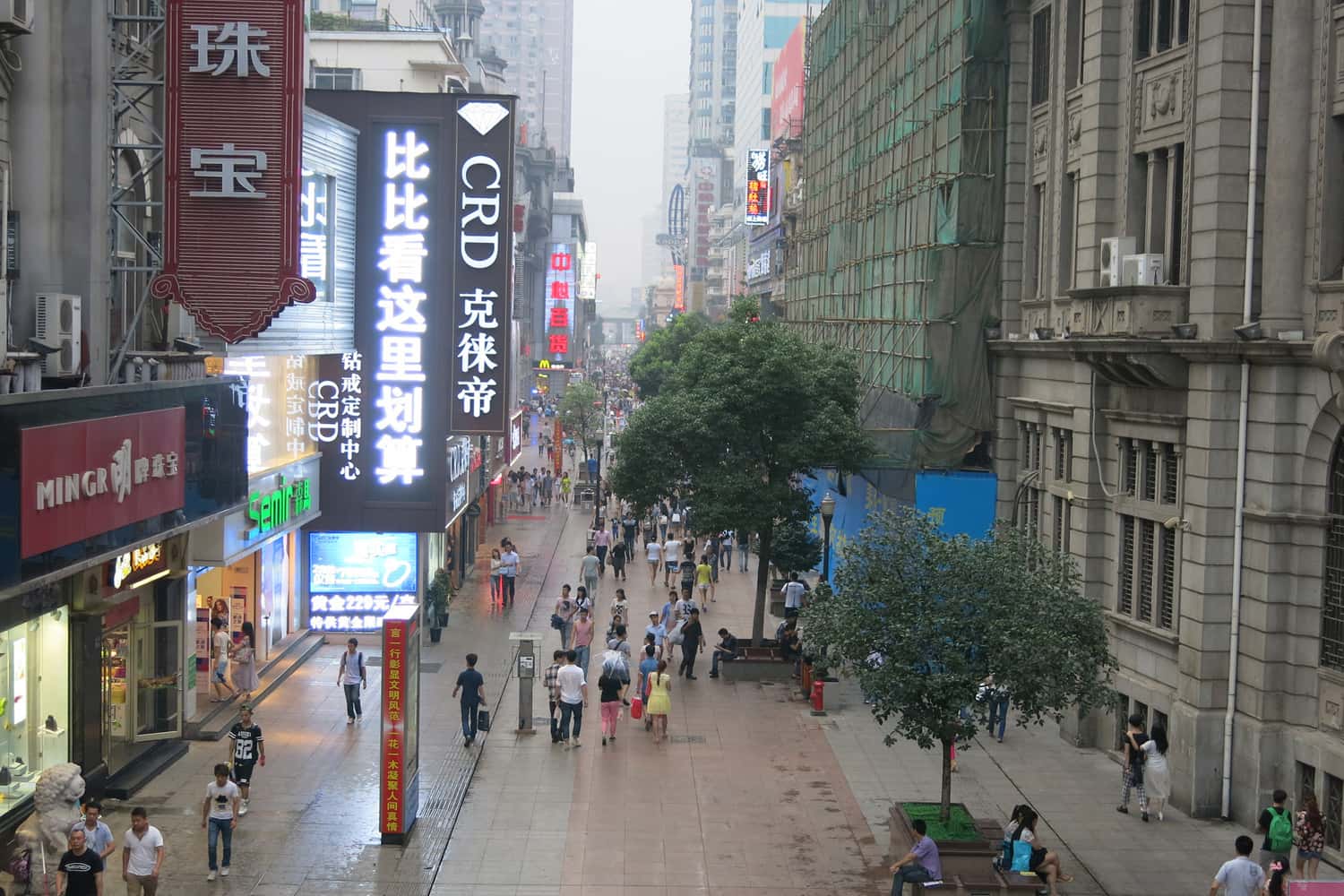 Khám phá thiên đường mua sắm tại Jianghan Street