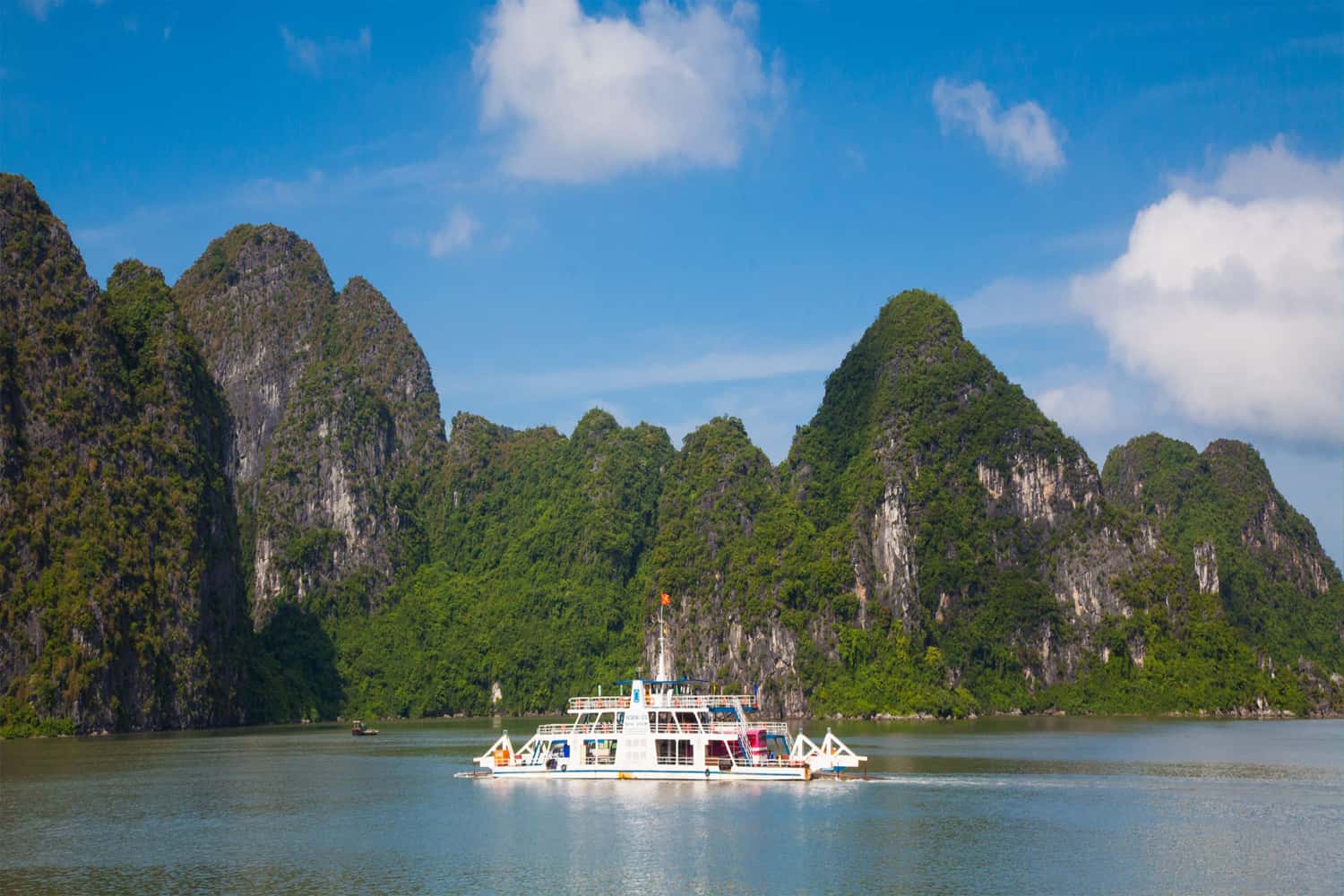 Phà Tuần Châu