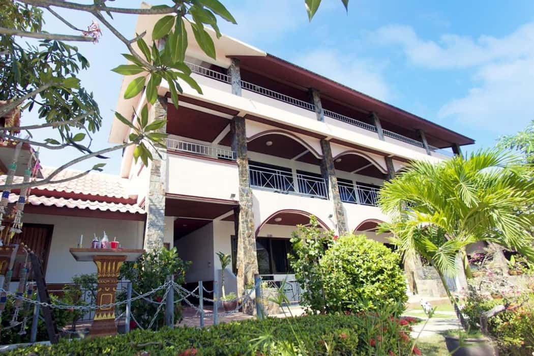 Lotus Friendly Hotel