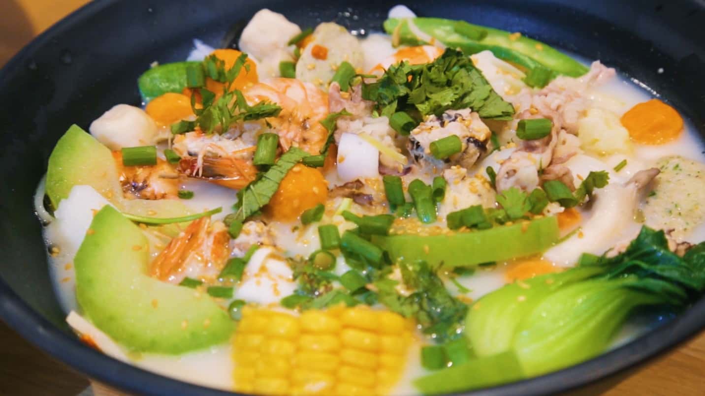Súp cay Mala Tang nóng hổi