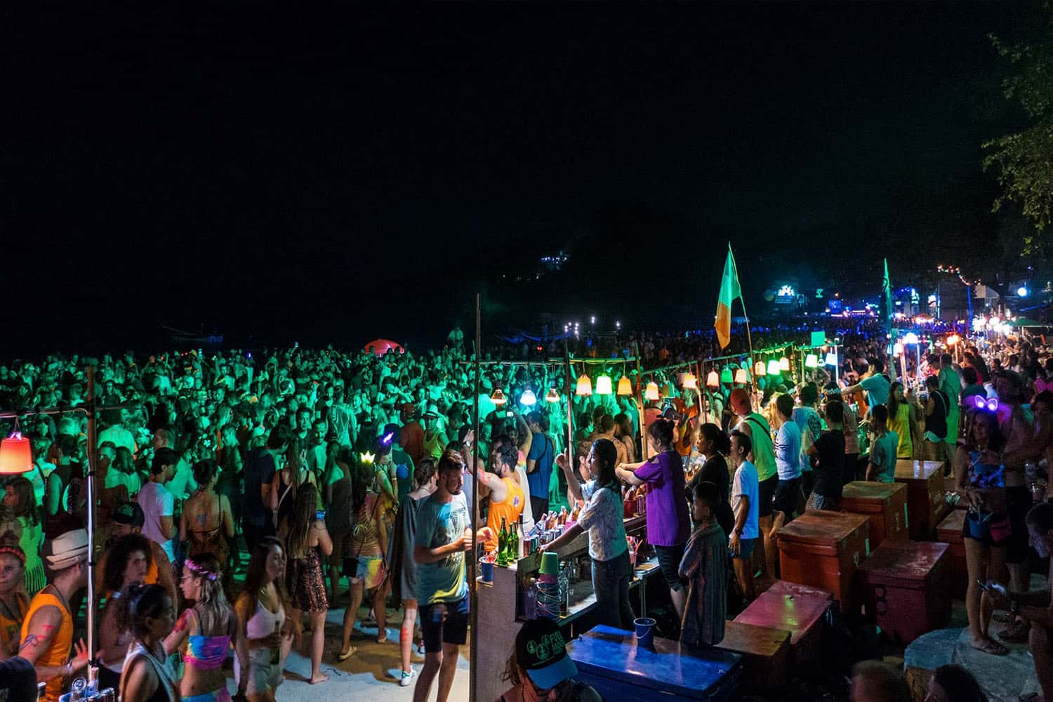 Bữa tiệc trăng tròn The Full Moon Party