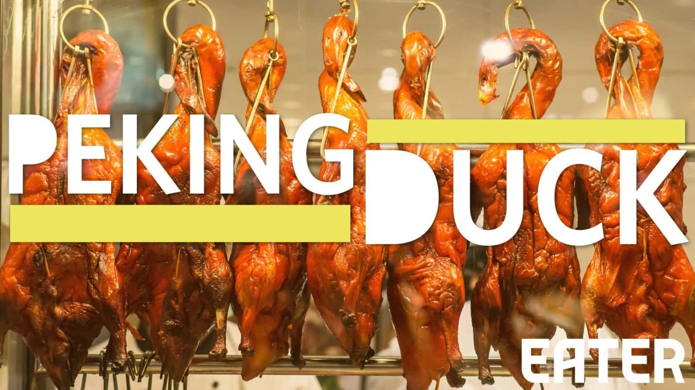 Vịt quay Bắc Kinh còn có tên tiếng anh là Peking Duck