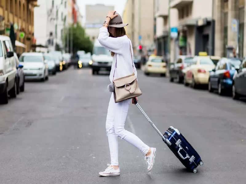 Bạn nên chuẩn bị trang phục thoải mái, rộng rãi để đi du lịch