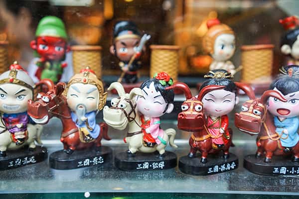 Top 15 quà lưu niệm nên mua khi du lịch Hồng Kông