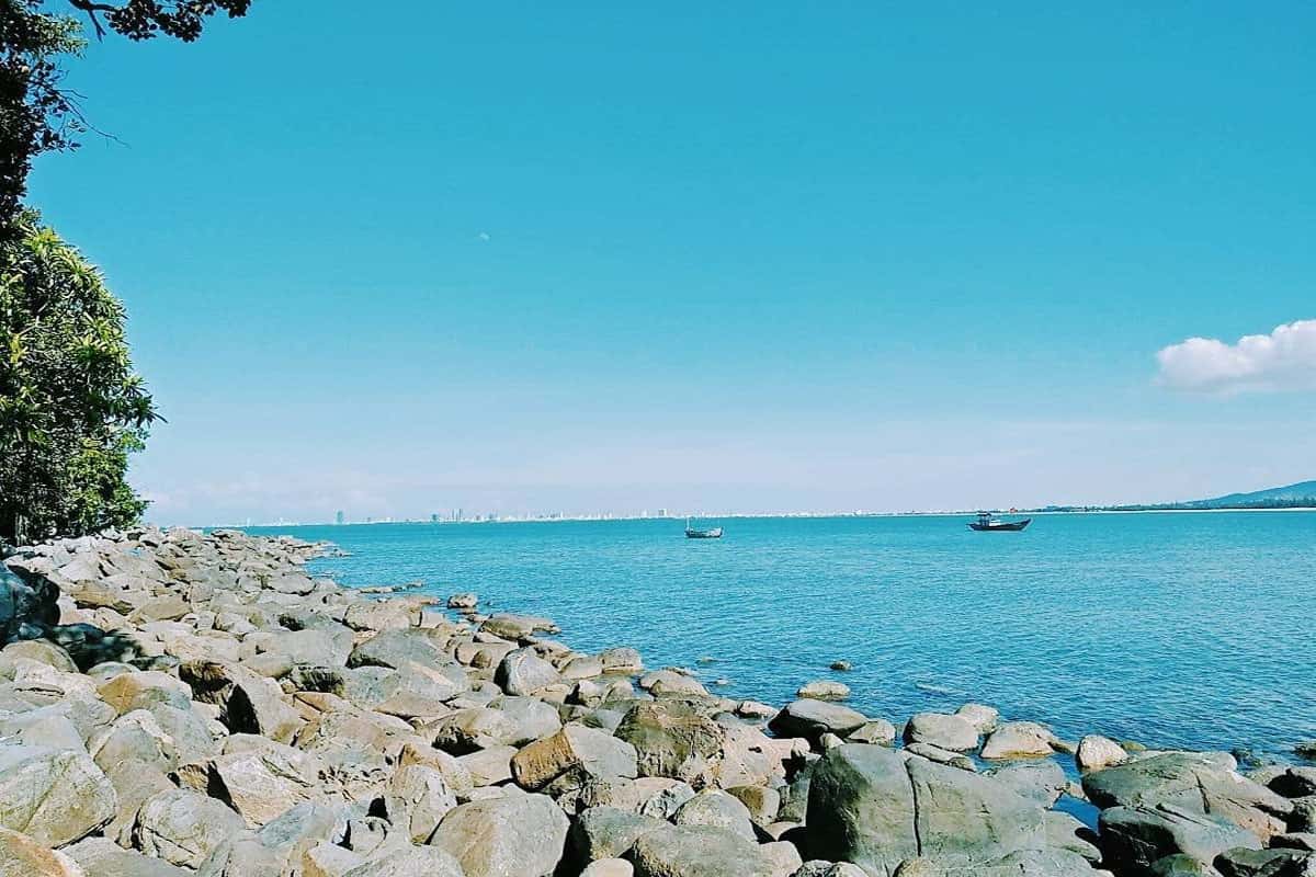 Tắm biển