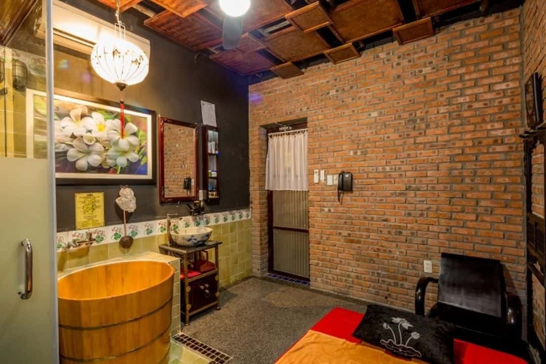 Cham Spa & Massage