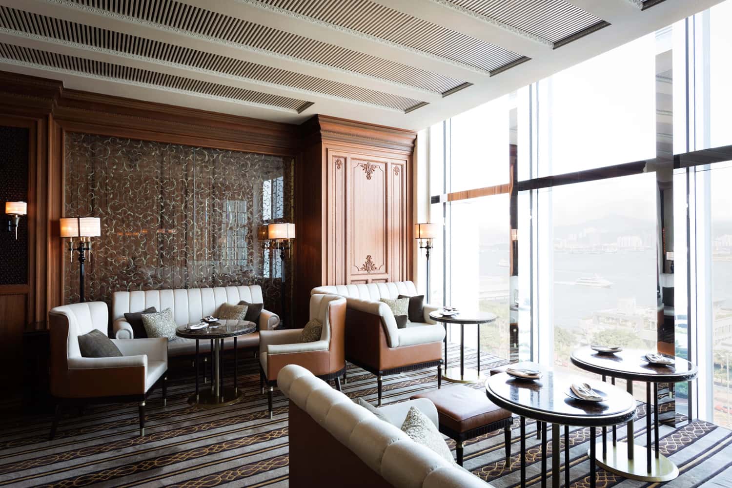 Khách sạn Four Seasons Hotel Hong Kong