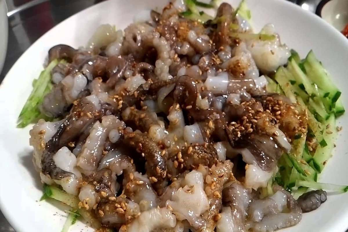 Bạch tuộc sống Sannakji