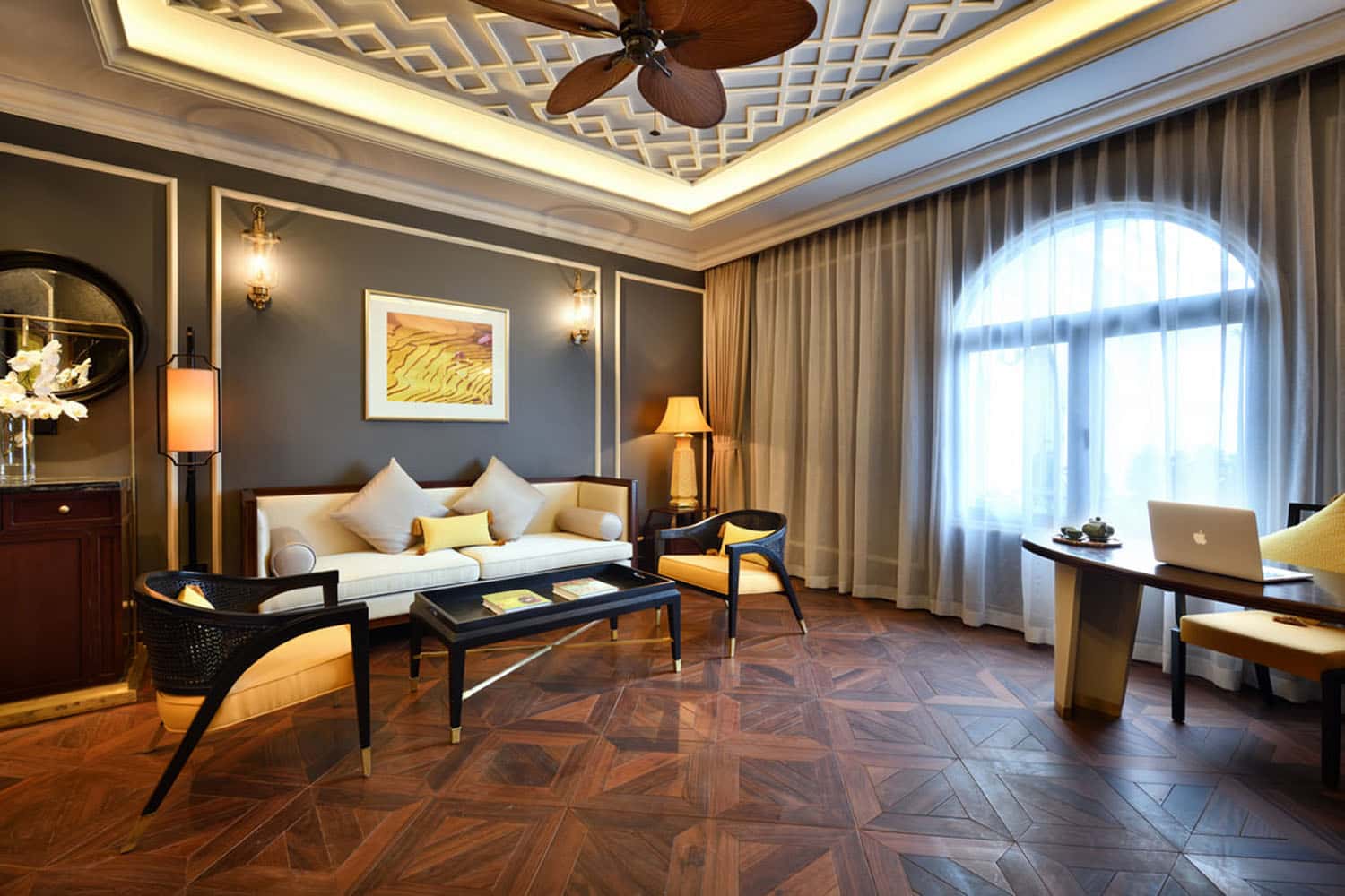 Phòng Ambassador Suite
