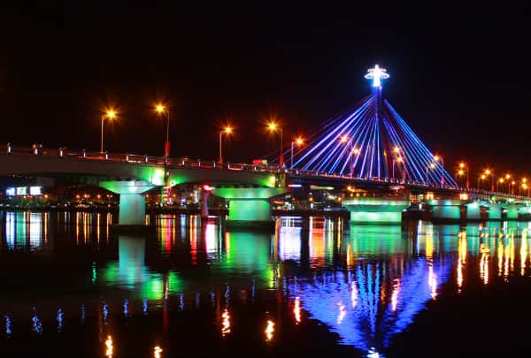 Cầu sông Hàn xoay