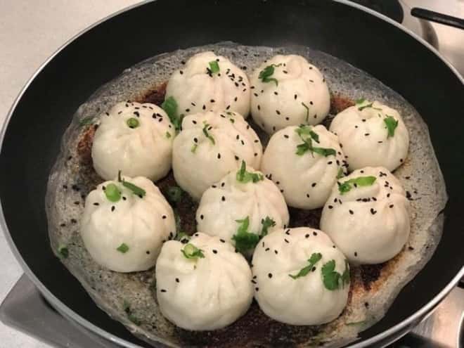 Bánh bao thịt bò áp chảo