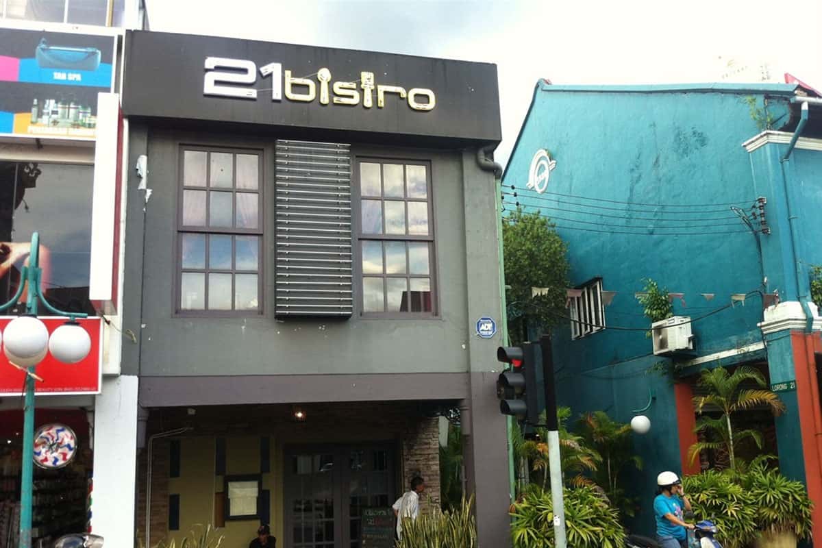 21 Bistro