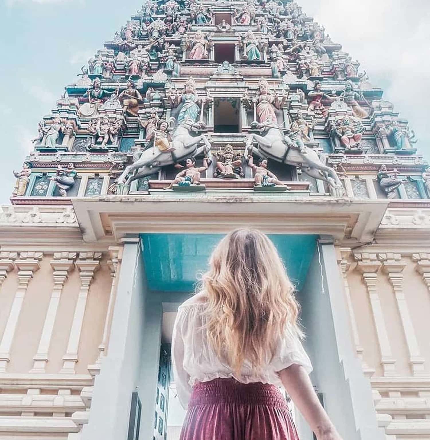 Tham quan đền Mahamariamman