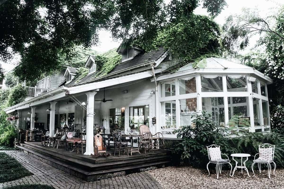  Chivit Thamma Da Coffee House, Bistro & Bar