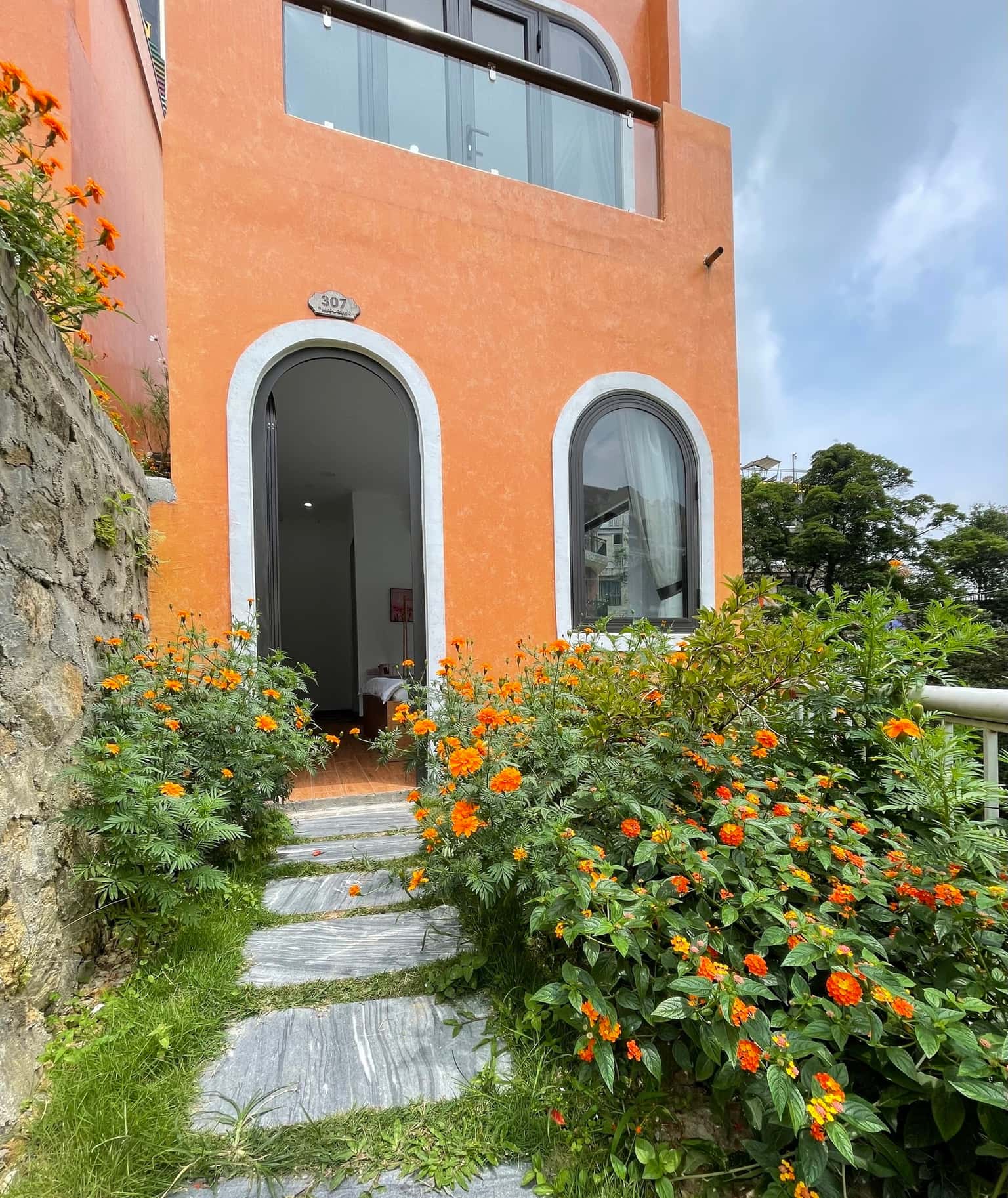 justfly bungalow 307 morocco homestay tam dao