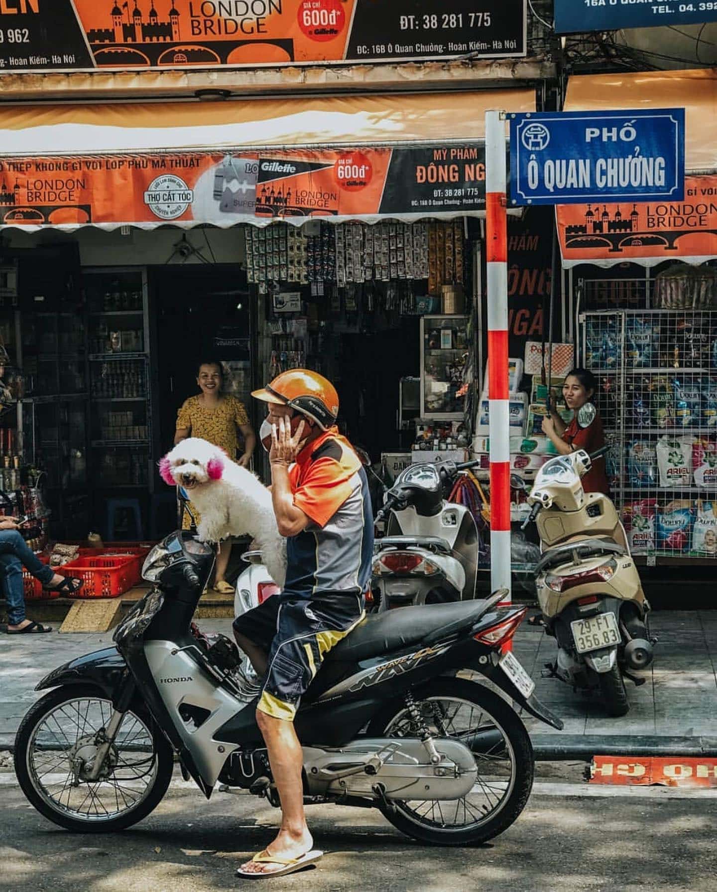 justfly o quan chuong hanoi