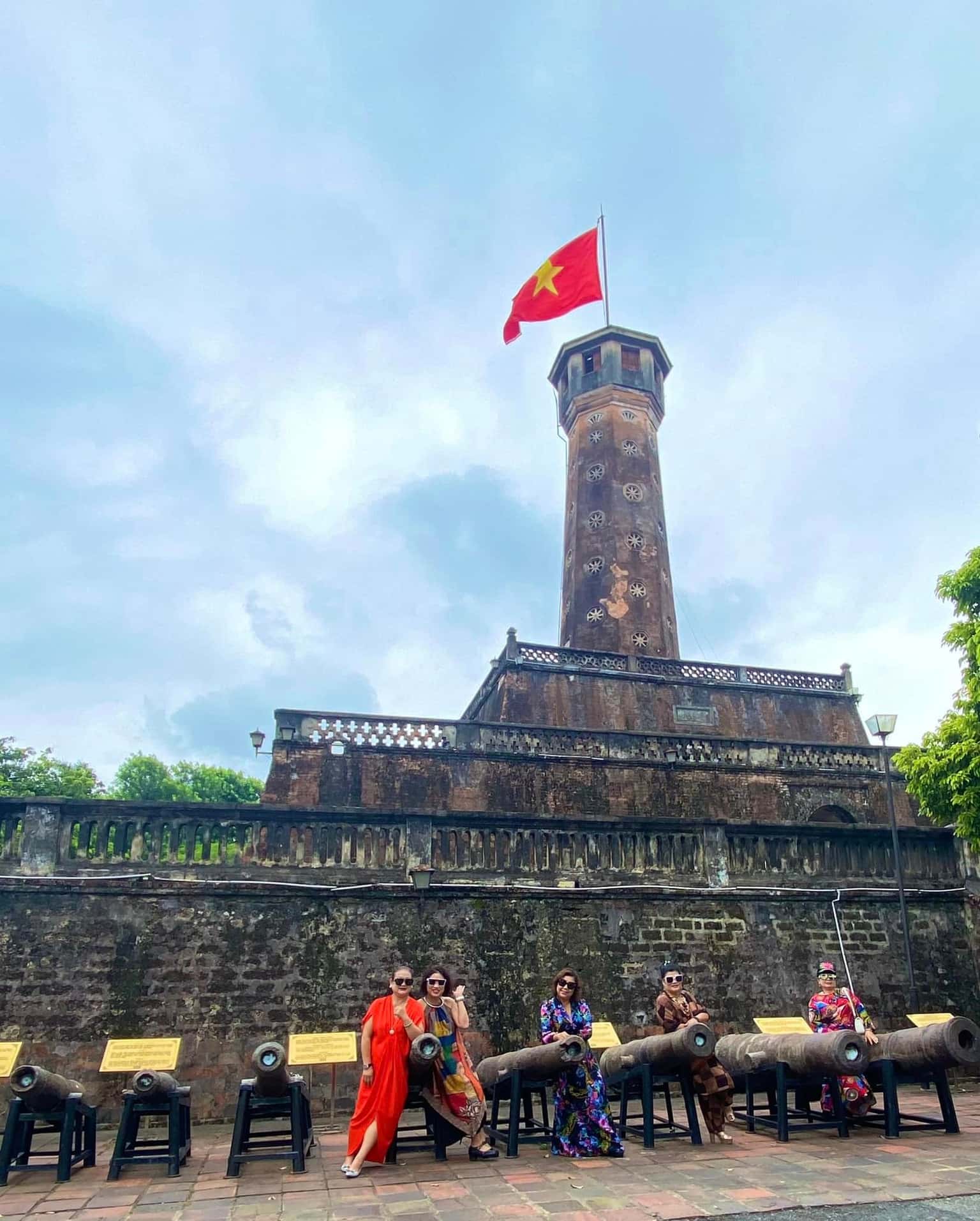Cột cờ Hà Nội — ảnh 14