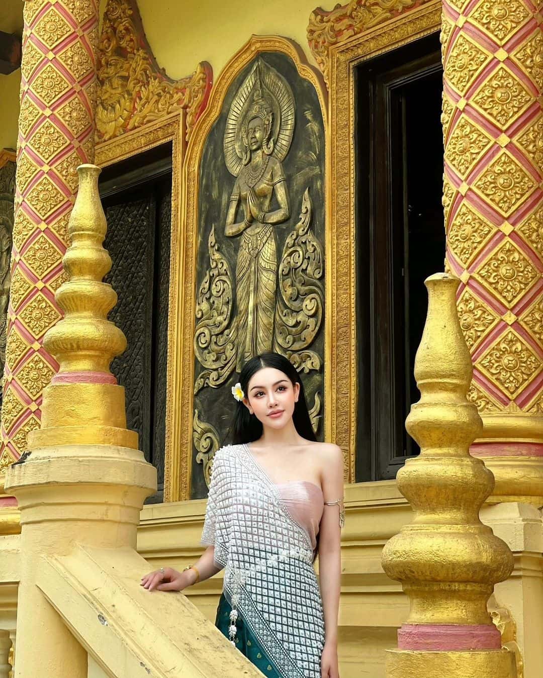 justfly lang van hoa du lich cac dan toc viet nam son tay hanoi