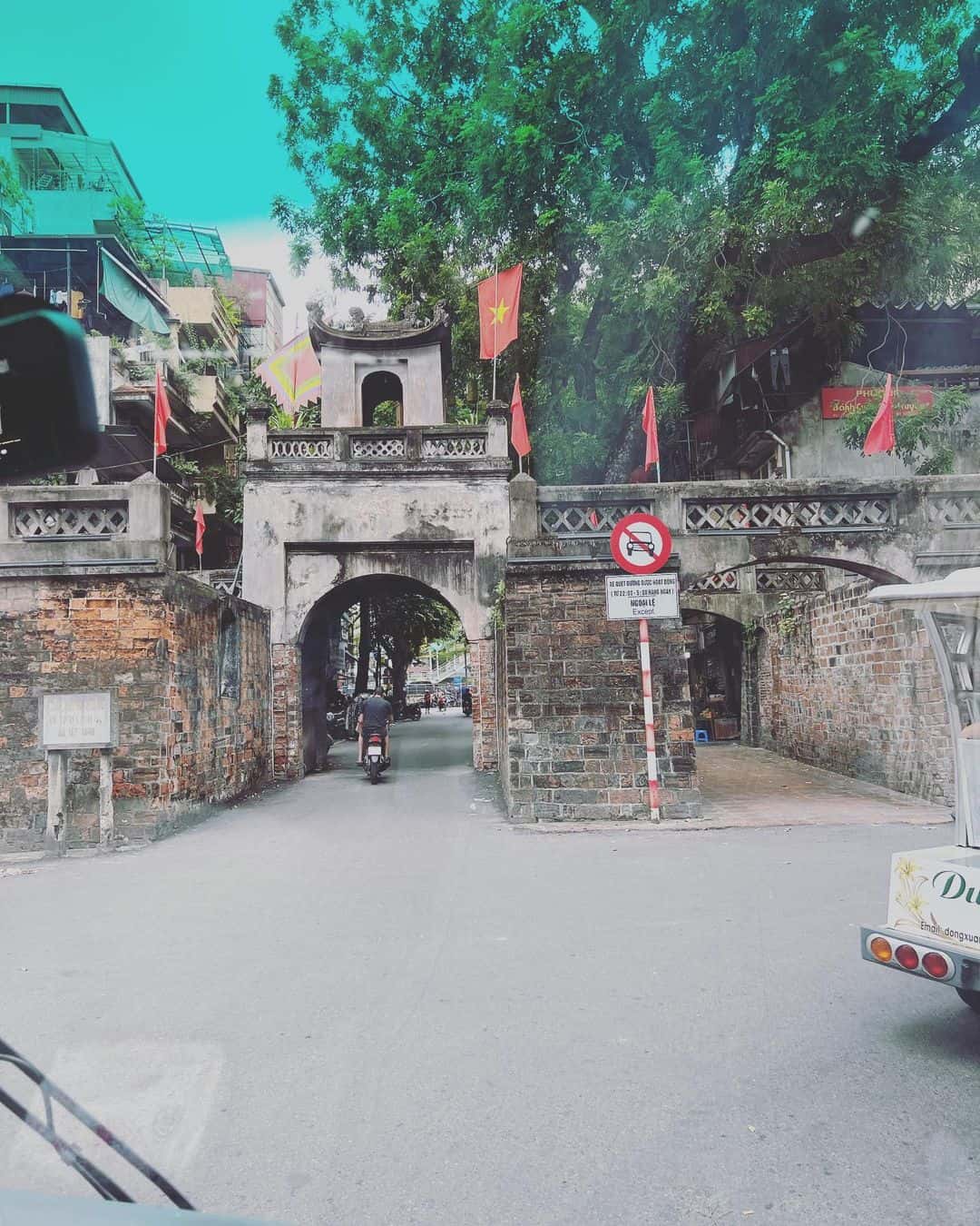 justfly o quan chuong hanoi