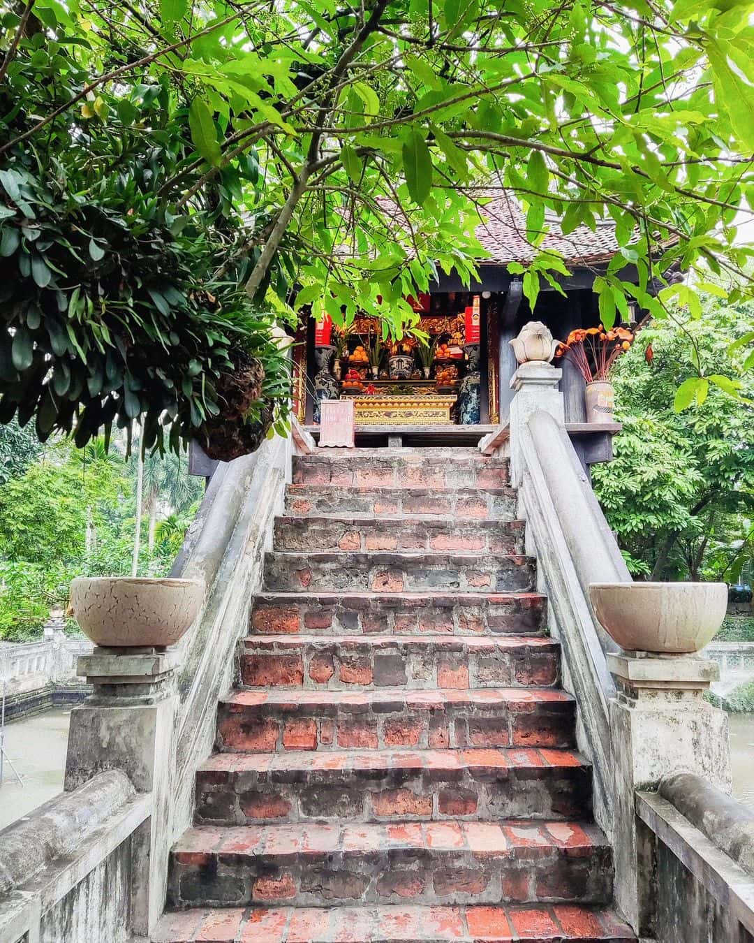 chua mot cot hanoi