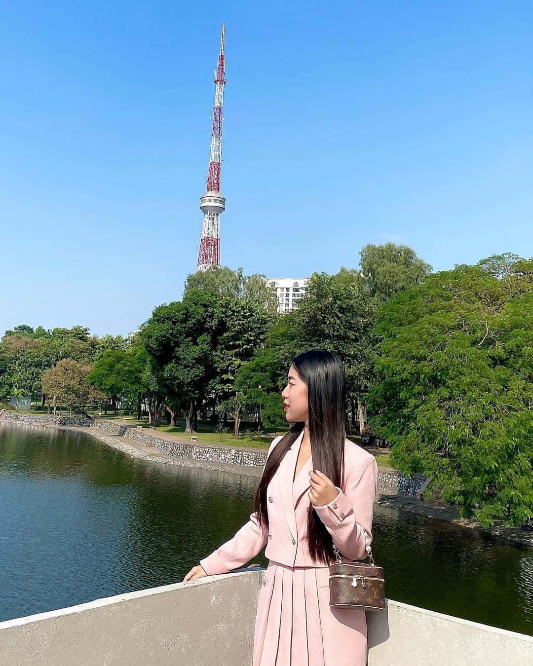justfly cong vien thong nhat hanoi