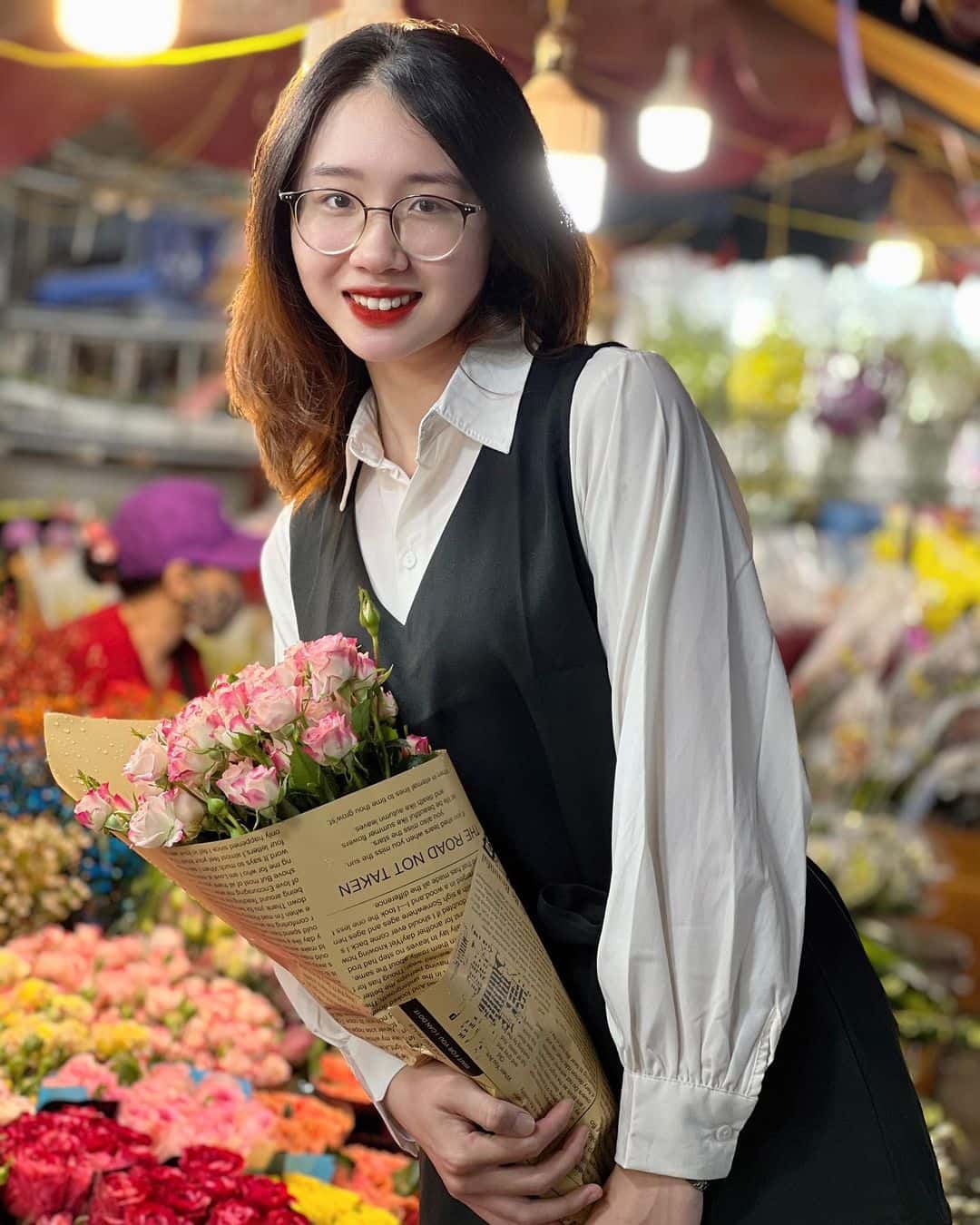justfly cho hoa quang ba hanoi