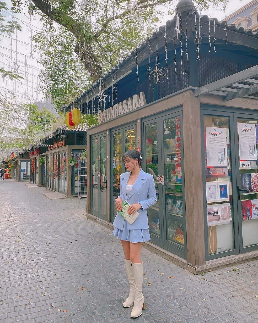 pho sach 19.12 Hanoi