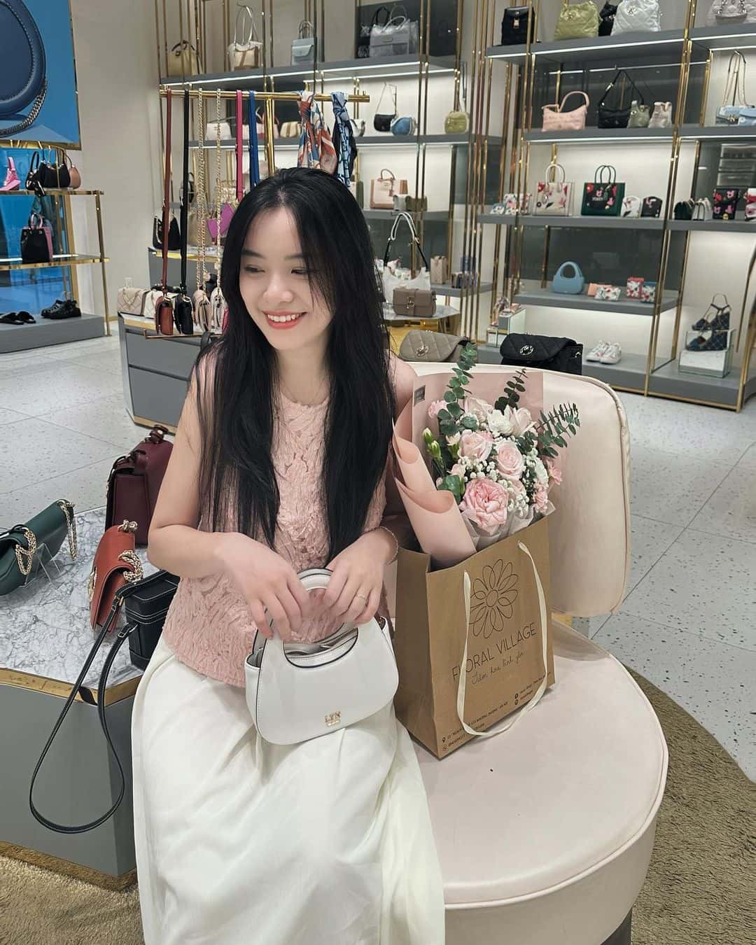 justfly vincom pham ngoc thach
