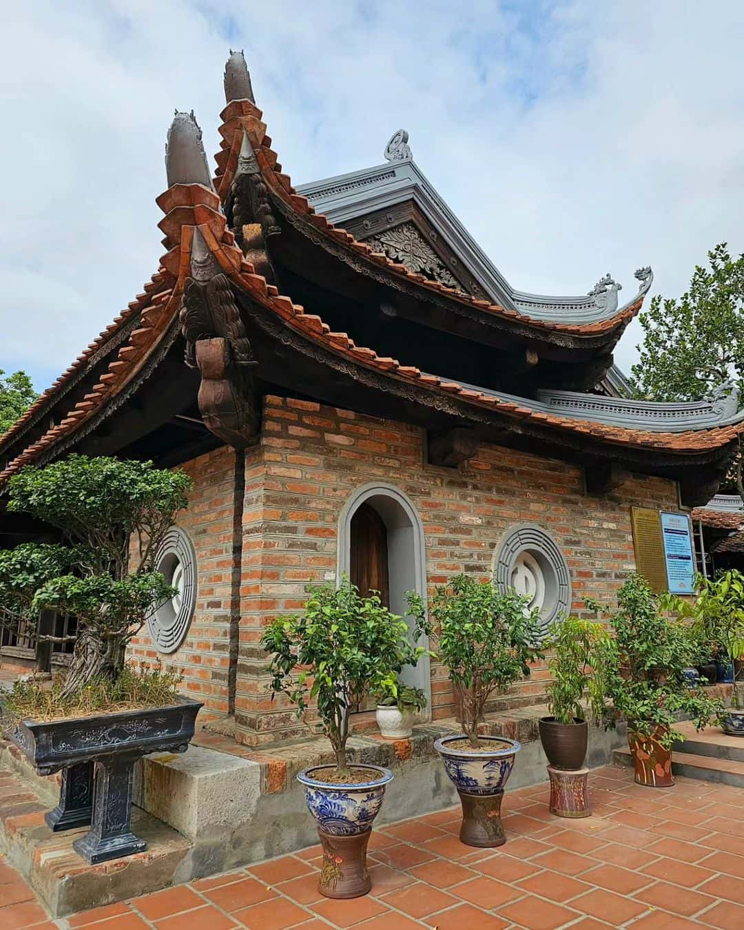 justfly chua kim lien hanoi