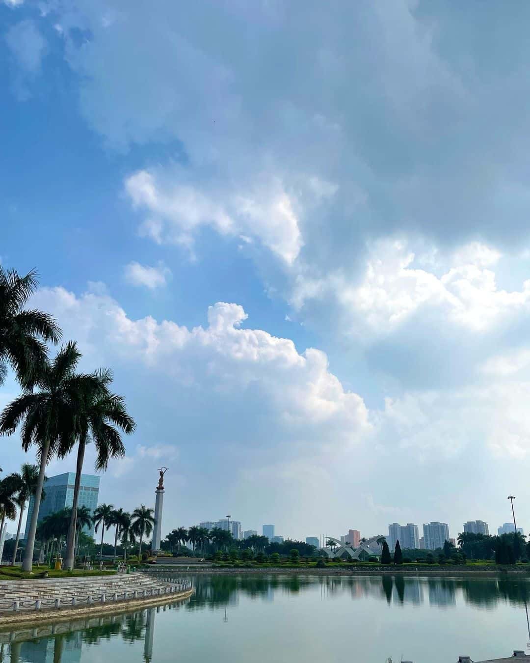 justfly cong vien hoa binh hanoi